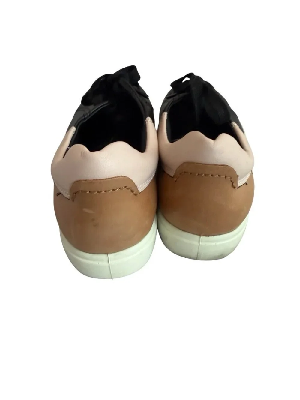Ecco Soft 7 Street Sneakers Tennis Shoes Lace-Up Black Size 9 Extra Wide Women's